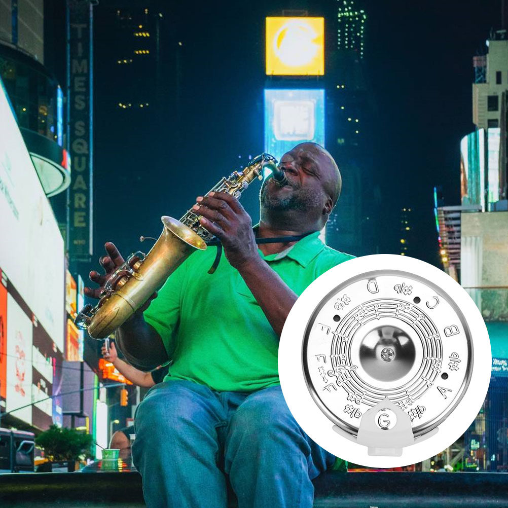 قطعتان من أداة ضبط نغمات الجيت - مراجعة Pitch Pipe Key وسعره